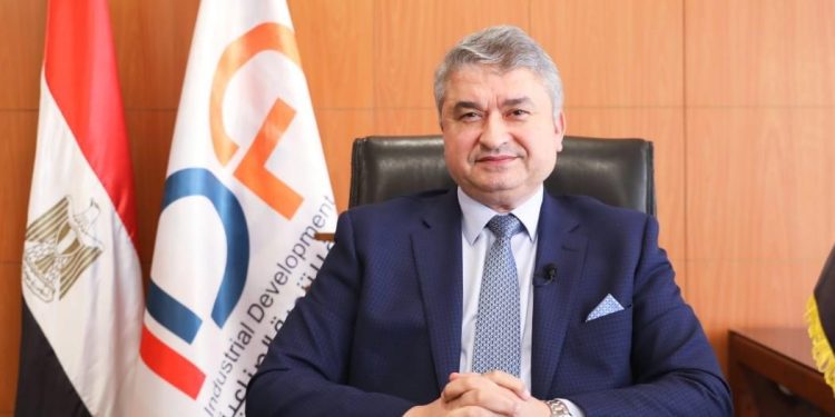 رئيس "التنمية الصناعية": تخصيص ٣٠٤٩ وحدة صناعية جديدة بـ ١٧ مجمع على مستوى الجمهورية