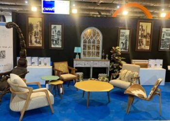 غرفة صناعة الأخشاب تشارك في معرض تراثنا 