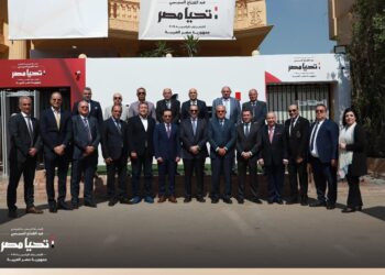 بالصور .. وفد اتحاد الصناعات يجتمع مع أعضاء حملة السيسي