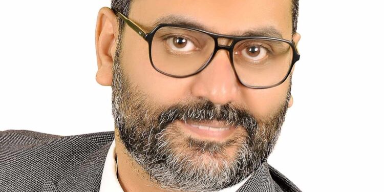 د. أسامة محمود يكتب : وقت الأزمات .. القيادة و الإدارة معاً