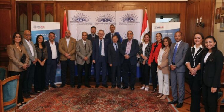 بروتوكول تعاون بين «جمعية رجال أعمال إسكندرية» ومشروع قوى عاملة مصر التابع لـ USAID