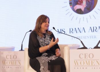 مؤتمر CEO Women .. نجلاء قناوي : نعمل في فودافون على تدريب الفتيات على استخدام التكنولوجيا 