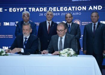 توقيع بروتوكول تعاون بين غرفة الملابس واتحاد الغرف التجارية التركية لتعزيز التعاون المشترك 