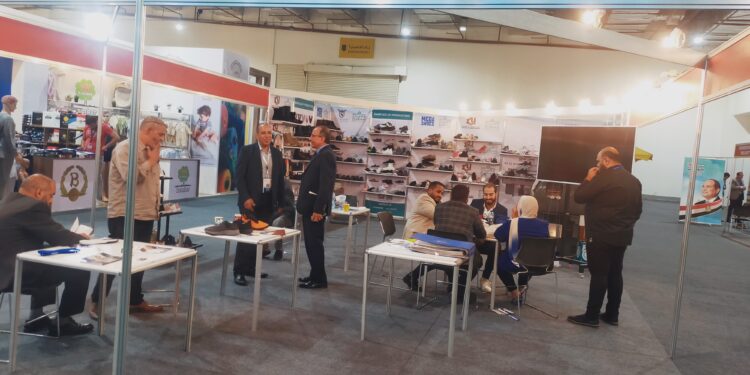 غرفة صناعة الجلود تشارك في المعرض و الملتقى السنوي للصناعة