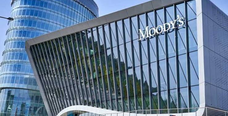 وكالة موديز تخفض تصنيف مصر الائتماني من B3 إلى Caa1