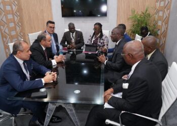 قبيل اختتام فعاليات معرض IATF .. وزير الصناعة يبحث مع نظرائه من كينيا وساحل العاج ورواندا فرص التعاون المشترك 