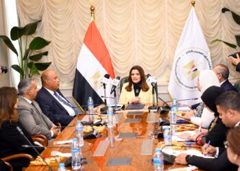 بروتوكول تعاون بين "غرفة القاهرة" و "الهجرة" لتوفير فرص تدريب وتشغيل للشباب داخل وخارج مصر