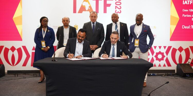 "أفريكسيم بنك" يوقع اتفاقية بـ 50 مليون دولار مع DOTT لتعزيز التجارة البينية في أفريقيا