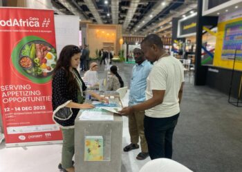 وفود أفريقية تزور جناح "تصديري الغذائية" في معرض التجارة البينية الأفريقية IATF