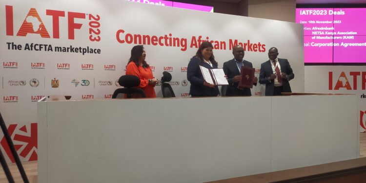 خلال معرض IATF 2023 .. «أفريكسيم بنك» يوقع اتفاقية مع «KAM» لتعميق التصنيع المحلي في كينيا