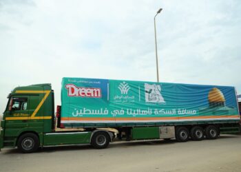 بالصور .. "دريم مشرق" تدعم أهالي غزة بشاحنتين مواد غذائية وأدوية