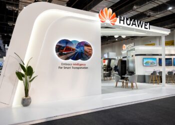 هواوي تستعرض أبرز الحلول الرقمية المتكاملة في قطاع النقل والخدمات اللوجستية في معرض «TransMEA 2023»