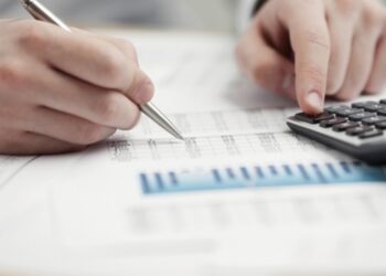 «خبراء الضرائب» تكشف عقوبة التأخر في تقديم الإقرارات الضريبية 