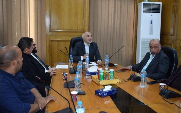 شعبة الملح بالغذائية تطالب باجتماع عاجل مع "التنمية الصناعية" لبحث تحديات أصحاب الملاحات