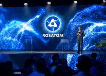 بالصور .. روساتوم تعرض انجازاتها في تنفيذ مشاريع منخفضة الاستطاعة في يوم "المحطات النووية منخفضة الاستطاعة" في دبي