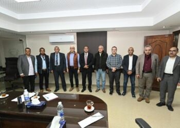 "مستثمري أسوان" تبحث مع وزير الإسكان فرص تعزيز التعاون وتذليل العقبات