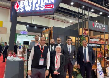 3 وزراء يزورون جناح «المصرية السويسرية» في معرض فوود أفريكا