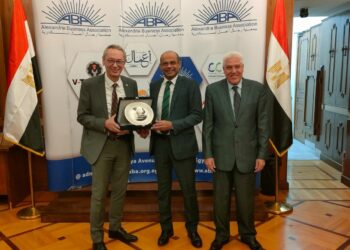 “رجال أعمال إسكندرية” تلتقي رئيس البورصة المصرية ويتفقان على تبادل فرص التعاون