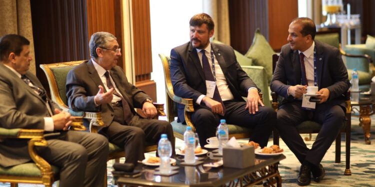 بالصور .. انطلاق المنتدى الرابع لتطوير الصناعة النووية في مصر