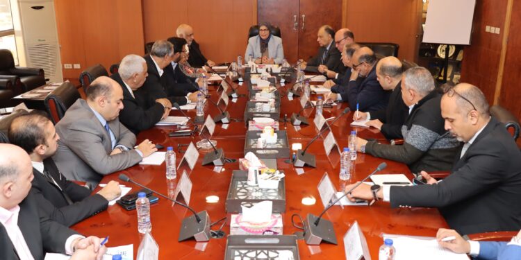 «التنمية الصناعية» تواصل مباحثاتها لتطوير منطقة شق الثعبان للرخام والجرانيت