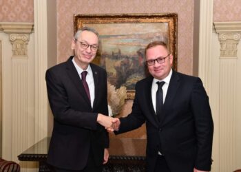 “رجال أعمال اسكندرية” تبحث مع 20 شركة روسية تعزيز التعاون في  13 قطاع