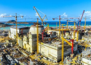 الحصول على تصريح بتشغيل المجموعة الأولى في محطة آكويو النووية