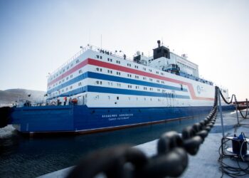 ربط محطة الطاقة النووية العائمة لأول مرة بشبكة عقدة تشاون-بيليبينو المعزولة