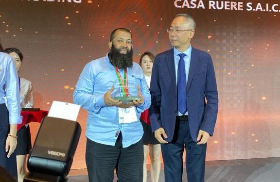 مدير «تكنو ستيتش» لماكينات الخياطة يكشف تفاصيل مشاركة الشركة في معرض إيجي ستيتش