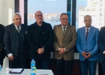 «مواد البناء» تبحث مع رئيس «القومي لبحوث الإسكان» التعاون المشترك في توافق المصانع مع الاقتصاد الأخضر