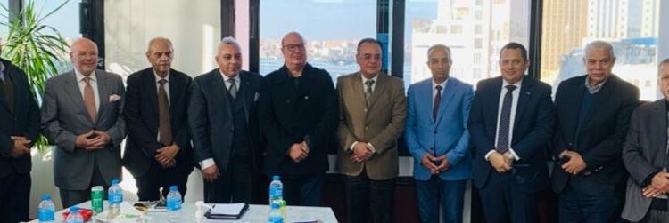 «مواد البناء» تبحث مع رئيس «القومي لبحوث الإسكان» التعاون المشترك في توافق المصانع مع الاقتصاد الأخضر