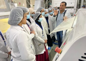 بالصور .. «المصرية السويسرية» تستقبل طلاب زراعة عين شمس لربط الدراسة بسوق العمل