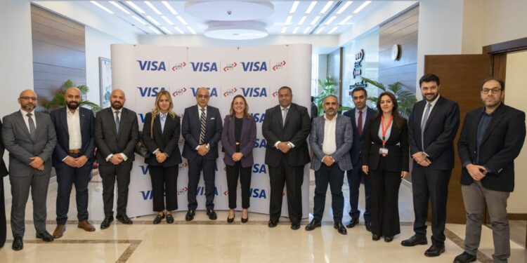 تعاون بين “فيزا” و “شركة بنوك مصر” لتسهيل تحويلات المصريين بالخارج