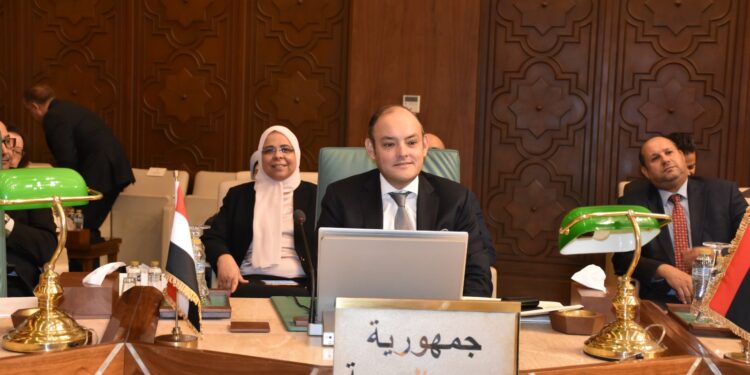 وزير الصناعة يترأس وفد مصر باجتماعات الدورة العادية الـ113 للمجلس الاقتصادي والاجتماعي لجامعة الدول العربية