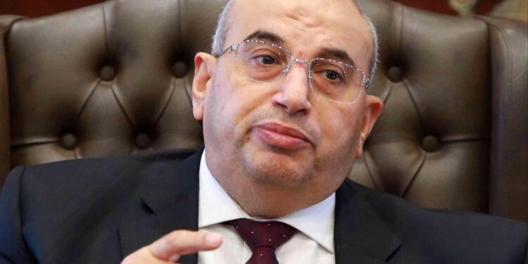 «خبراء الضرائب» تطالب بتعديل تعريف «المركزي» للمشروعات الصغيرة