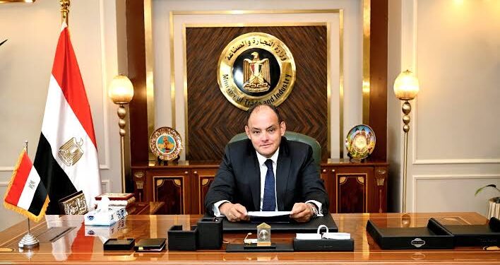 وزير الصناعة يشارك في المؤتمر الوزاري الثالث عشر لمنظمة التجارة العالمية بالإمارات