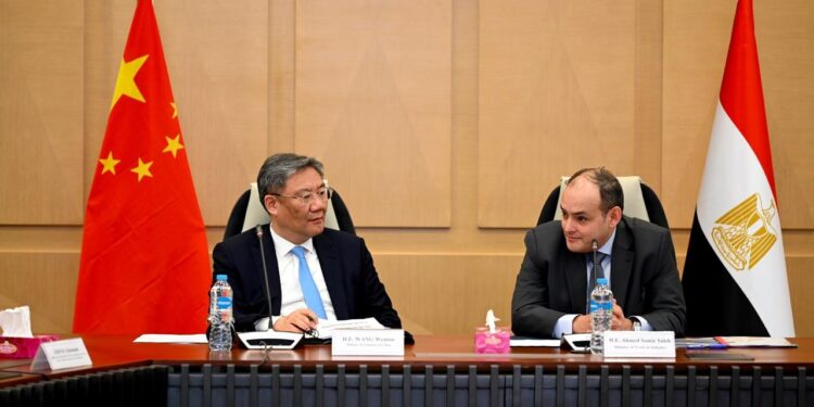 وزير الصناعة : مباحثات لإنشاء منطقة صناعية صينية على البحر المتوسط لتوفير احتياجات السوق المحلي والتصدير