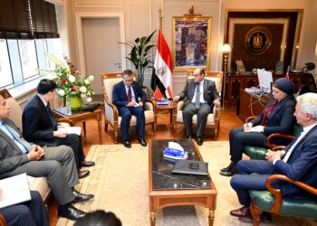 وزير الصناعة : وفد من اتحاد الصناعات والغرف التجارية يزور الصين الأسبوع المقبل