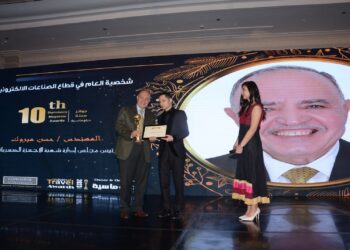 م. حسن مبروك يتوج بجائزة شخصية العام في القطاع الصناعي 2023