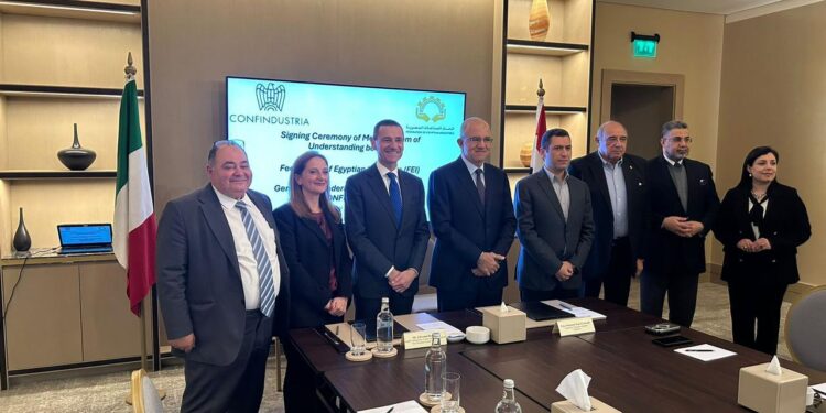 مذكرة تفاهم بين اتحاد الصناعات ونظيره الإيطالي للتعاون فى التعليم الفني