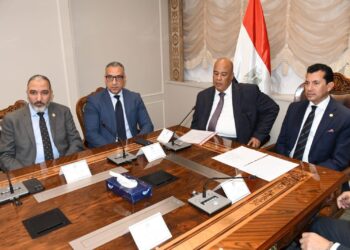 توقيع مذكرة تفاهم بين وزارة الشباب وغرفة القاهرة للحد من ظاهرة الهجرة غير الشرعية