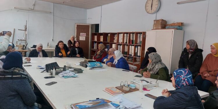 غرفة الملابس تنظم حملات توعية بالصحة الإنجابية للعاملين بشركة مصر العامرية