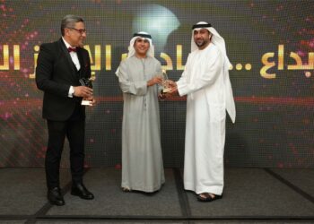"استثمارات الإماراتية" تكرم 50 شخصية قيادية في الشرق الأوسط وشمال إفريقيا