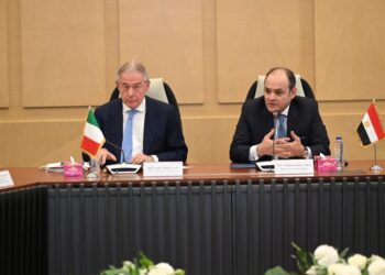 وزير الصناعة: 3 مليارات دولار حجم الاستثمارات الإيطالية في مصر