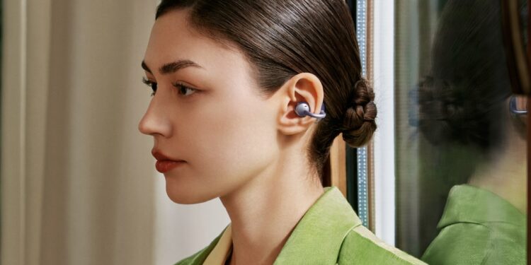 هواوي تطلق أحدث إصداراتها من سماعات الأذن HUAWEI FreeClip