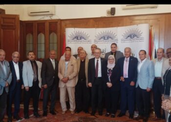 "رجال أعمال إسكندرية" تبحث مع رئيس "التنمية الصناعية" تيسيرات الهيئة لمجتمع الأعمال