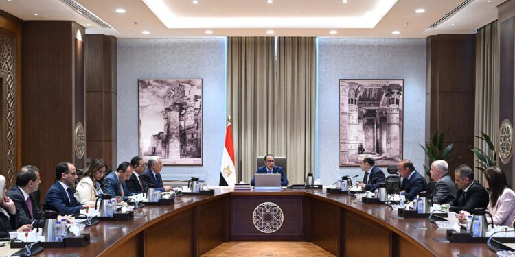 8 مطالب عاجلة من "الصناعات الغذائية" أمام الحكومة لحل مشكلات القطاع وزيادة الصادرات