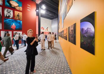 معرض هواوي العالمي XMAGE ينطلق لأول مرة في دبي، ويعرض عقدًا من تطور التصوير بالهواتف المحمولة