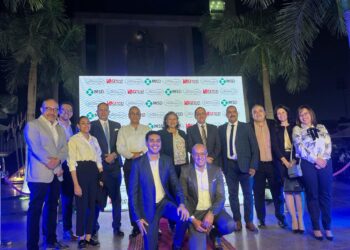 فاكسيرا تتعاون مع MSD في إضاءة برج القاهرة احتفالًا بأسبوع التحصين العالمي