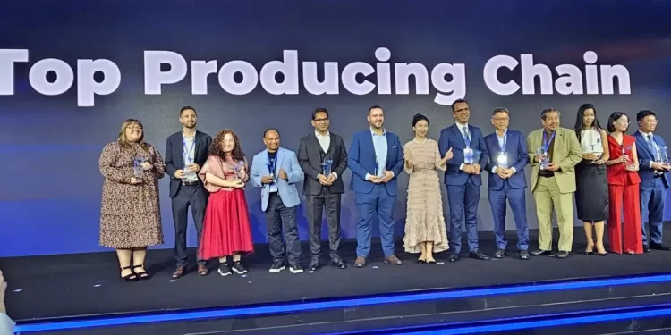 منتجع الباتروس سيتادل سهل حشيش يحصد جائزة أكثر المنتجعات المصرية مبيعا في السوق الصيني