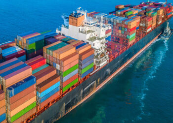 صناع مصر ينفرد بقرار "التجارة" بتوقيع جزاءات على بعض المصدرين .. وتوقف 3 شركات لمدة عام